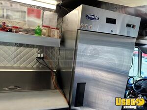 2001 W42 All-purpose Food Truck Upright Freezer New York Gas Engine for Sale