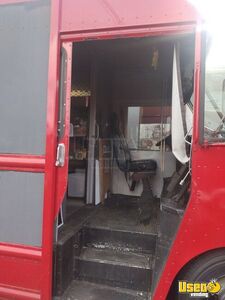 2001 Workhorse All-purpose Food Truck Stainless Steel Wall Covers Oregon Diesel Engine for Sale