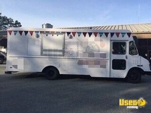 2001 Workhorse P30 Stepvan Kitchen Food Truck All-purpose Food Truck North Carolina Diesel Engine for Sale