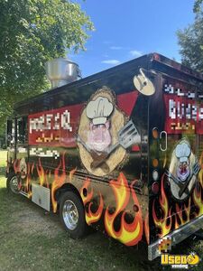 2001 Workhorse P42 Kitchen Food Truck All-purpose Food Truck Air Conditioning Maryland Diesel Engine for Sale
