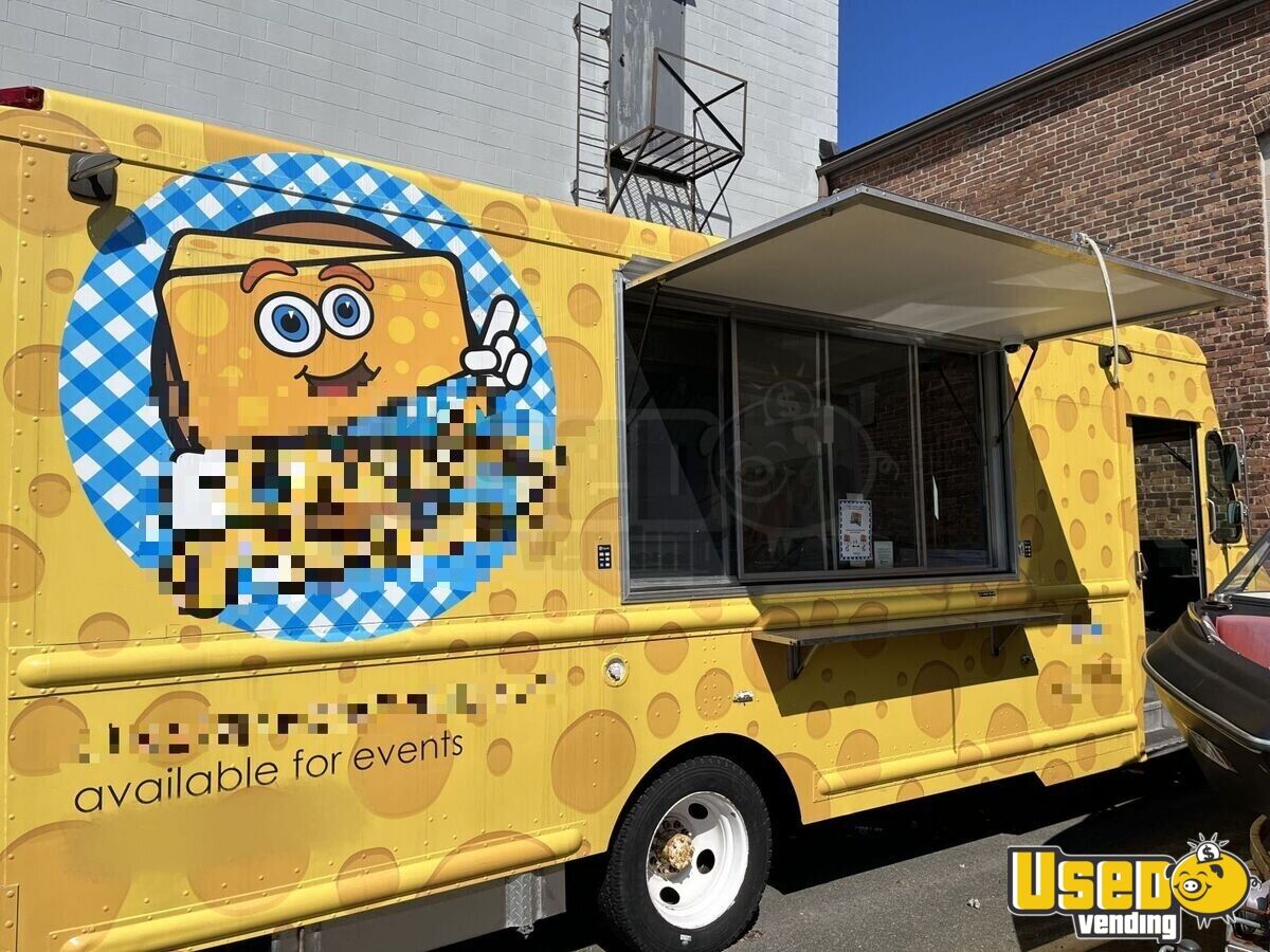 Turnkey 2001 Chevy Workhorse 26' Step Van Kitchen Food Truck for Sale