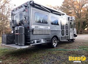 2001 Workhorse Step Van Kitchen Food Truck All-purpose Food Truck South Carolina Gas Engine for Sale