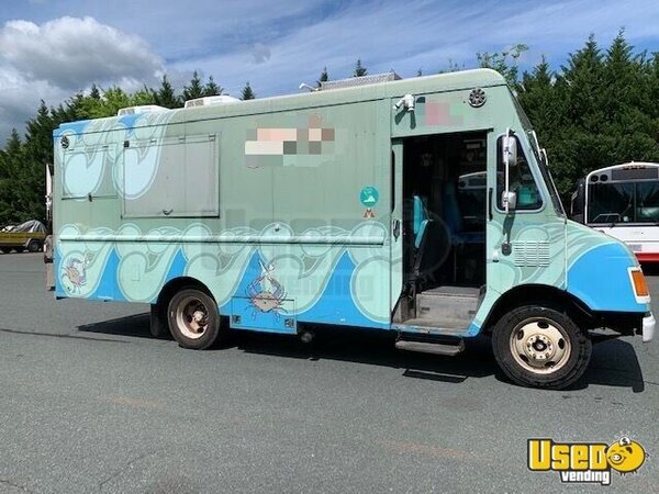2001 Workhorse Step Van Kitchen Food Truck All-purpose Food Truck Virginia Gas Engine for Sale
