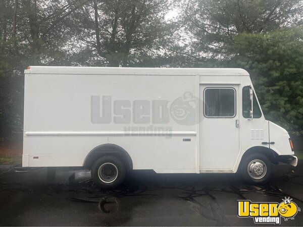 2001 Workhorse Stepvan Connecticut Gas Engine for Sale