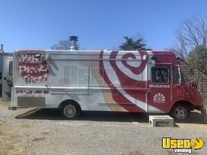 2001 Workhorse Wood-fired Pizza Truck Pizza Food Truck Concession Window New Jersey Diesel Engine for Sale
