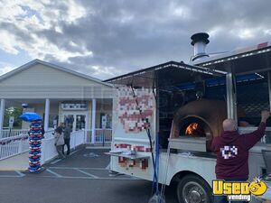 2001 Workhorse Wood-fired Pizza Truck Pizza Food Truck Stainless Steel Wall Covers New Jersey Diesel Engine for Sale