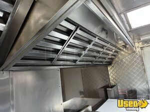 2001 Wp30542 Kitchen Food Truck All-purpose Food Truck Refrigerator California Gas Engine for Sale