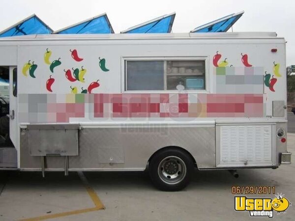 2001 Wyss, Chevy All-purpose Food Truck California Gas Engine for Sale