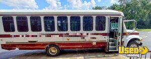 2002 33 Shuttle Bus Texas Diesel Engine for Sale