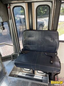 2002 3400 T444e All-purpose Food Truck All-purpose Food Truck 37 Florida Diesel Engine for Sale