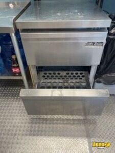2002 3400 T444e All-purpose Food Truck All-purpose Food Truck 42 Florida Diesel Engine for Sale