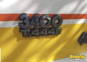 2002 3400 T444e All-purpose Food Truck All-purpose Food Truck Exterior Customer Counter Florida Diesel Engine for Sale