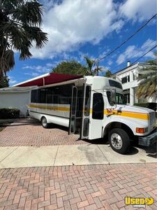 2002 3400 T444e All-purpose Food Truck All-purpose Food Truck Florida Diesel Engine for Sale