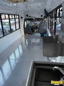 2002 3400 T444e All-purpose Food Truck All-purpose Food Truck Triple Sink Florida Diesel Engine for Sale