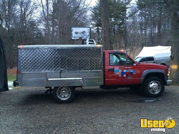 2002 3500 Hd Lunch Serving Food Truck Lunch Serving Food Truck Massachusetts for Sale