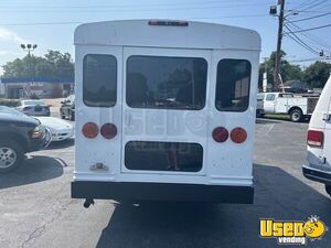 2002 3500 Shuttle Bus Shuttle Bus 6 Tennessee Gas Engine for Sale
