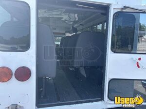 2002 3500 Shuttle Bus Shuttle Bus 8 Tennessee Gas Engine for Sale