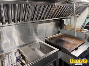 2002 All-purpose Food Truck Exterior Customer Counter New Jersey Diesel Engine for Sale