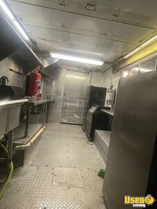 2002 All-purpose Food Truck Floor Drains Texas Diesel Engine for Sale