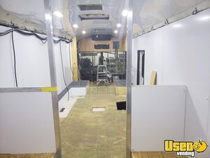 2002 Bustaurant Kitchern Food Truck All-purpose Food Truck Exhaust Fan Texas Diesel Engine for Sale