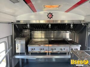2002 Bustaurant Kitchern Food Truck All-purpose Food Truck Stainless Steel Wall Covers Texas Diesel Engine for Sale