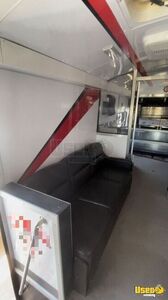 2002 Bustaurant Kitchern Food Truck All-purpose Food Truck Stovetop Texas Diesel Engine for Sale