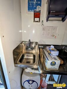 2002 Cargo Van All-purpose Food Truck Hot Water Heater Virginia Diesel Engine for Sale