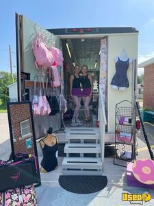 2002 Chasis Mobile Boutique Truck Mobile Boutique Trailer Interior Lighting Missouri Diesel Engine for Sale