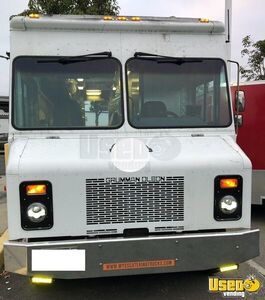 2002 Chevy Workhorse All-purpose Food Truck Stainless Steel Wall Covers California Gas Engine for Sale