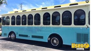 2002 Classic American Supreme Empty Trolley Stepvan Florida Diesel Engine for Sale