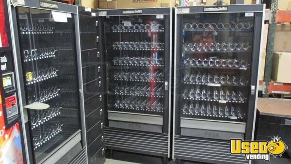 2002 Cribmaster Soda Vending Machines Illinois for Sale