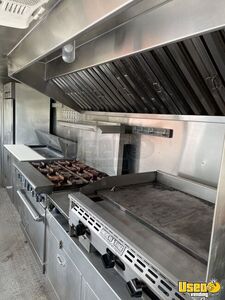 2002 Custom Van All-purpose Food Truck Stainless Steel Wall Covers Texas Diesel Engine for Sale