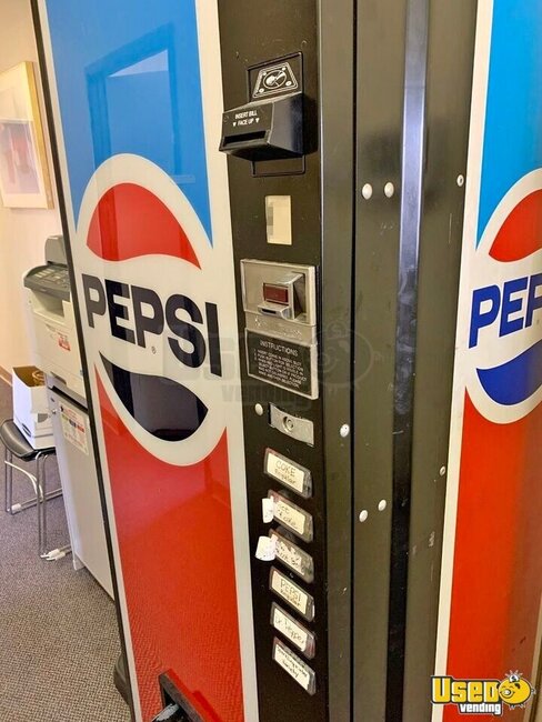 2002 Dncb 276m/183-6 Other Soda Vending Machine Nevada for Sale