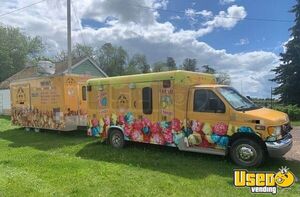 2002 E-350 Food Vending Truck All-purpose Food Truck Concession Window Alberta Diesel Engine for Sale