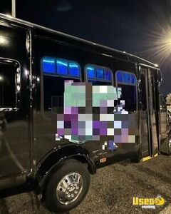 2002 E-350 Party Bus Air Conditioning Texas Gas Engine for Sale