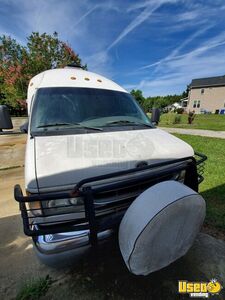 2002 E350 Mobile Pet Grooming Truck Pet Care / Veterinary Truck Air Conditioning North Carolina Gas Engine for Sale