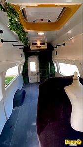 2002 E350 Super Duty Mobile Boutique Additional 1 Texas Gas Engine for Sale