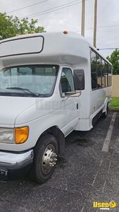 2002 Ford Econoline E350 Super Duty Mobile Pet Grooming Truck for Sale in Florida!