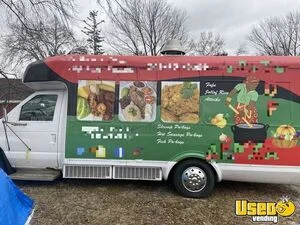 2002 Econoline All-purpose Food Truck Diamond Plated Aluminum Flooring Illinois Gas Engine for Sale