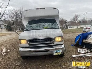 2002 Econoline All-purpose Food Truck Illinois Gas Engine for Sale