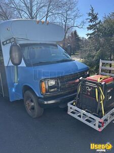 2002 Express 3500 Coffee & Beverage Truck Concession Window New Jersey Diesel Engine for Sale