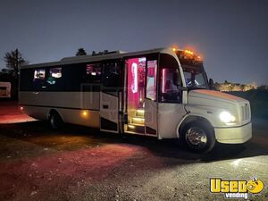 2002 Fb65 Shuttle Bus Party Bus Tv Nevada Diesel Engine for Sale