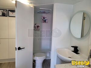 2002 Fleetwood Mobile Hair & Nail Salon Truck Additional 3 Arizona for Sale