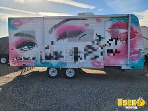 2002 Fleetwood Mobile Hair & Nail Salon Truck Cabinets Arizona for Sale