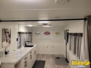 2002 Fleetwood Mobile Hair & Nail Salon Truck Hand-washing Sink Arizona for Sale
