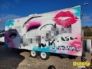 2002 Fleetwood Mobile Hair & Nail Salon Truck Insulated Walls Arizona for Sale