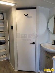 2002 Fleetwood Mobile Hair & Nail Salon Truck Water Tank Arizona for Sale