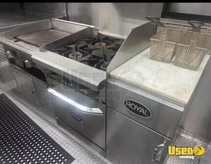 2002 Food Truck All-purpose Food Truck Interior Lighting New Hampshire Diesel Engine for Sale