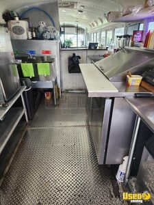 2002 Food Truck All-purpose Food Truck Microwave Nebraska Diesel Engine for Sale
