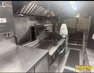 2002 Food Truck All-purpose Food Truck Microwave New Hampshire Diesel Engine for Sale